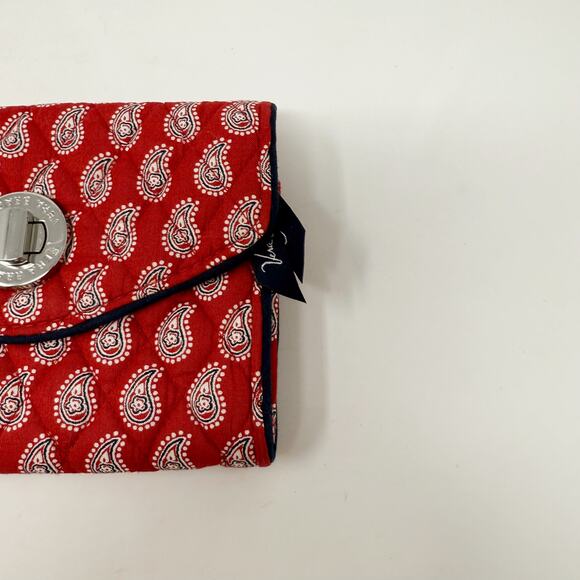 Vera Bradley Red Petite Red Bandana Paisley Turnlock Wallet Wristlet Strap - Picture 5 of 10